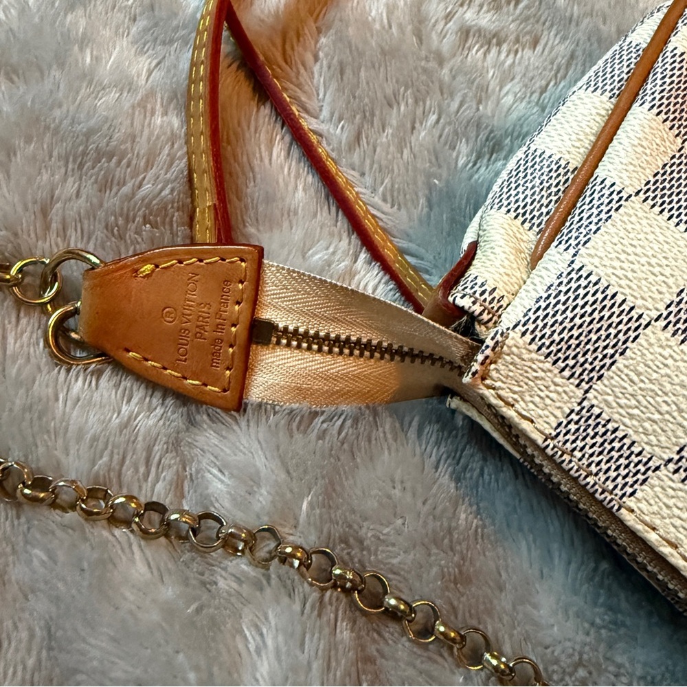 authentic Louis Vuitton Eva crossbody - Picture 8 of 15